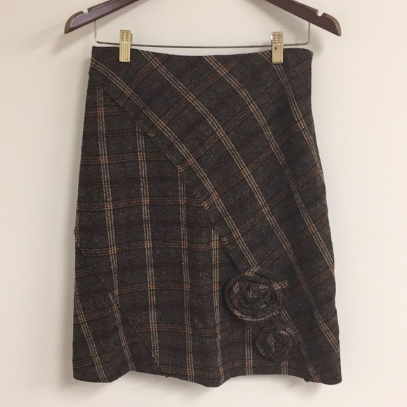 Kenzo Dresses & Skirts - Kenzo Flower Wool Skirt Sz 6 or 38